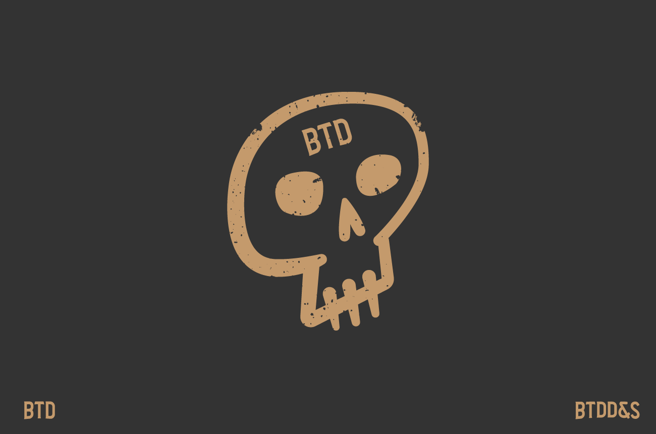 Hodeskalle med BTD i pannen